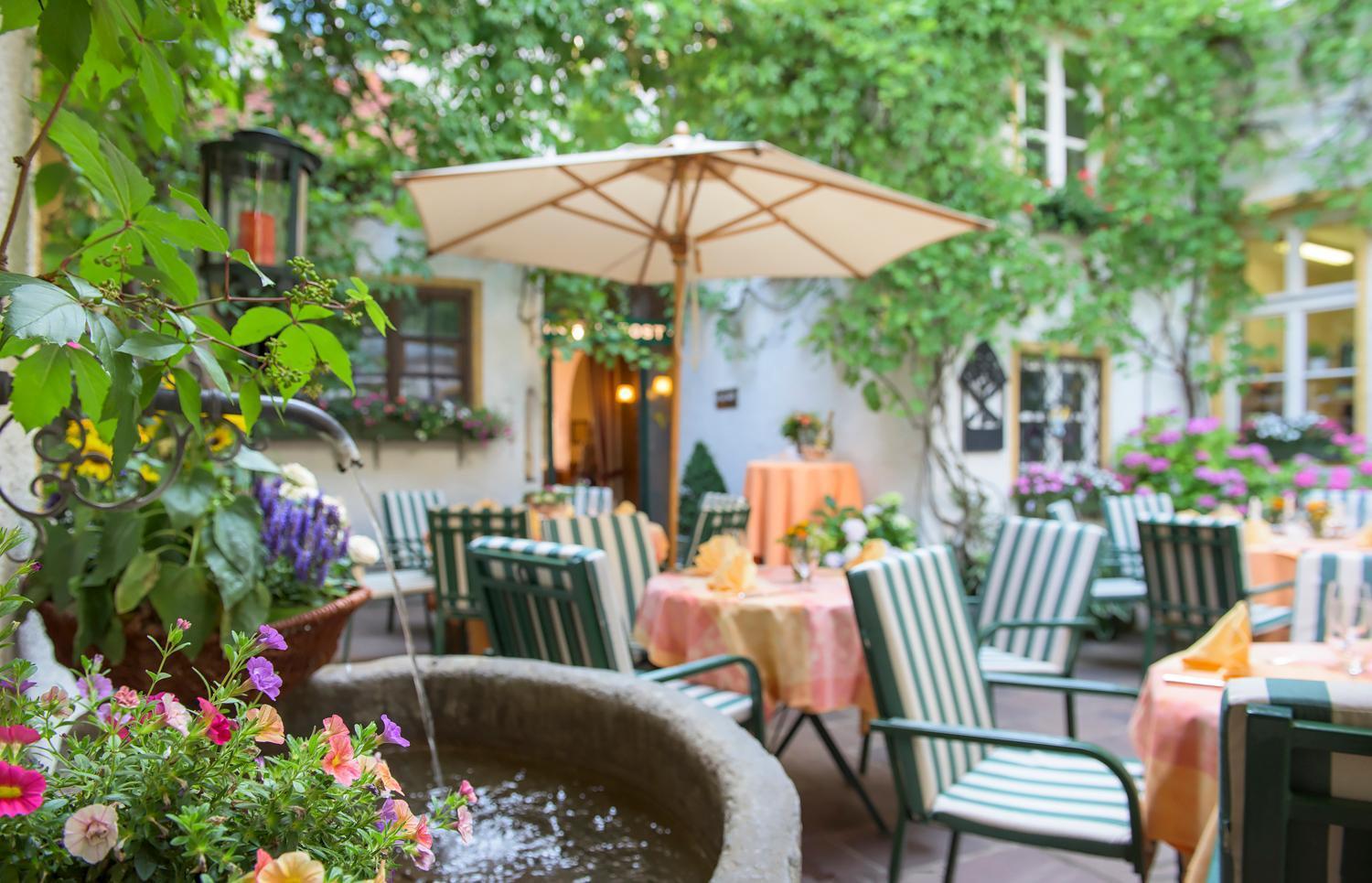 Romantik Hotel Zur Post Fuerstenfeldbruck Ngoại thất bức ảnh