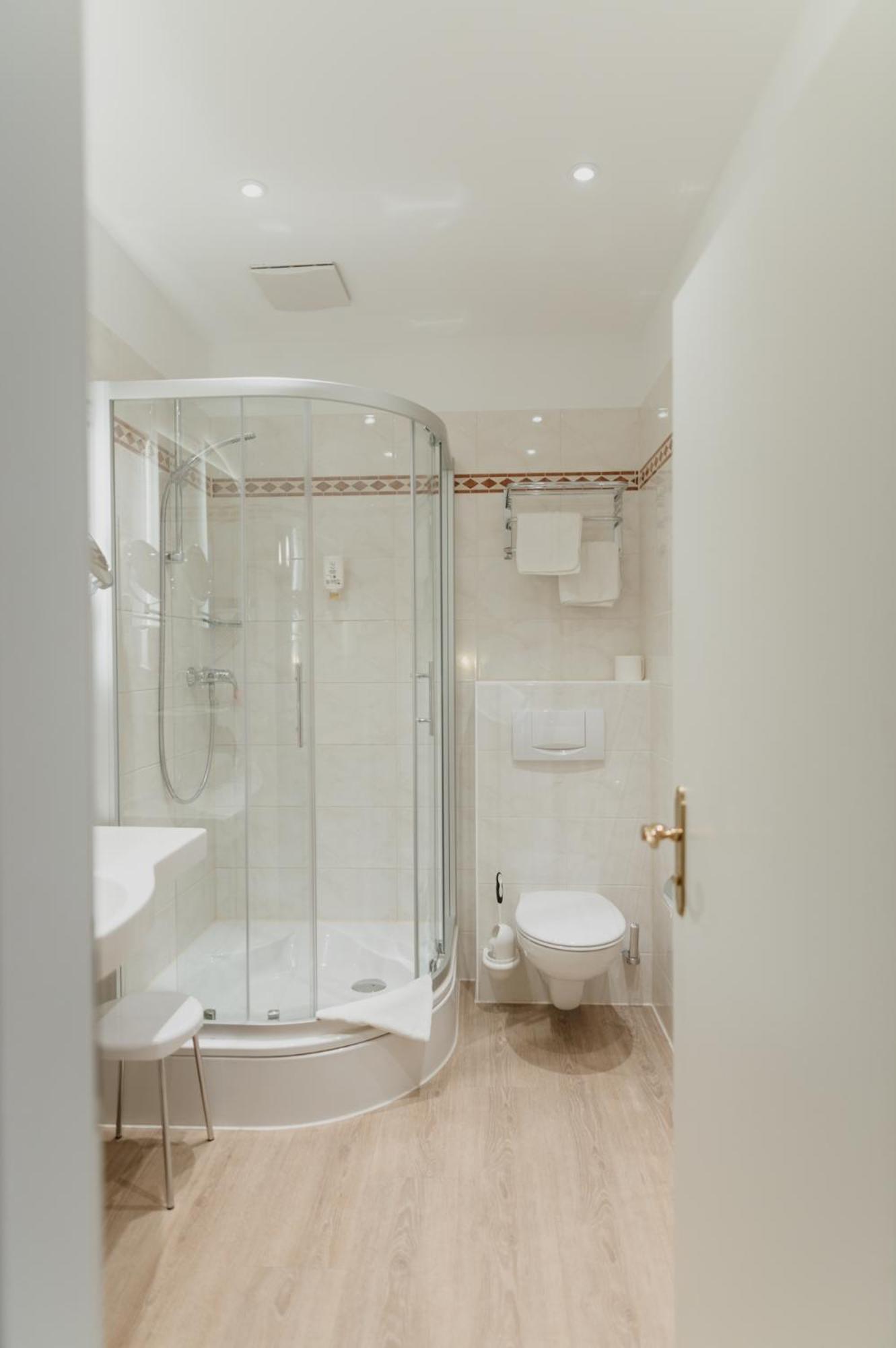 Romantik Hotel Zur Post Fuerstenfeldbruck Ngoại thất bức ảnh