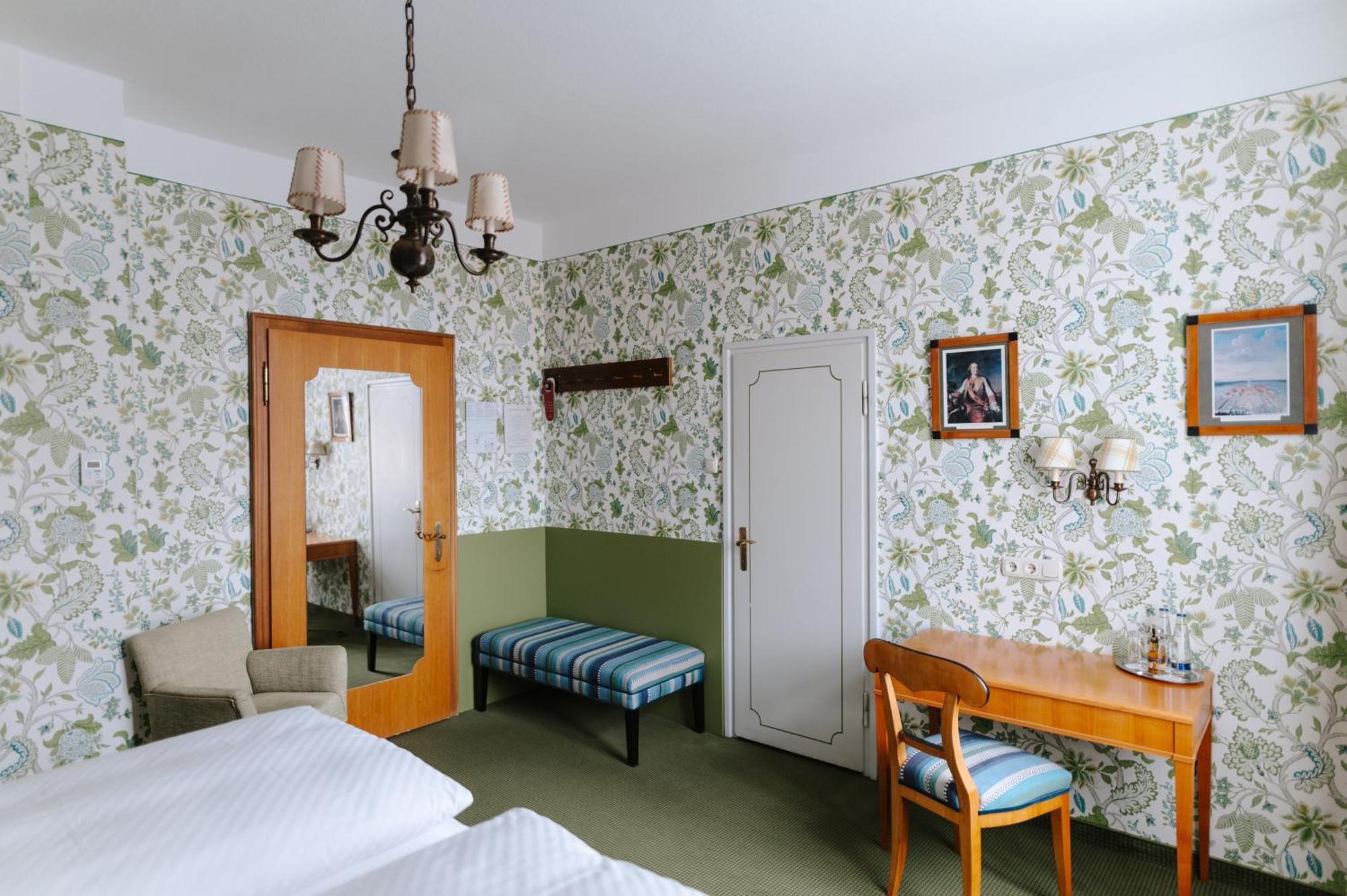 Romantik Hotel Zur Post Fuerstenfeldbruck Ngoại thất bức ảnh
