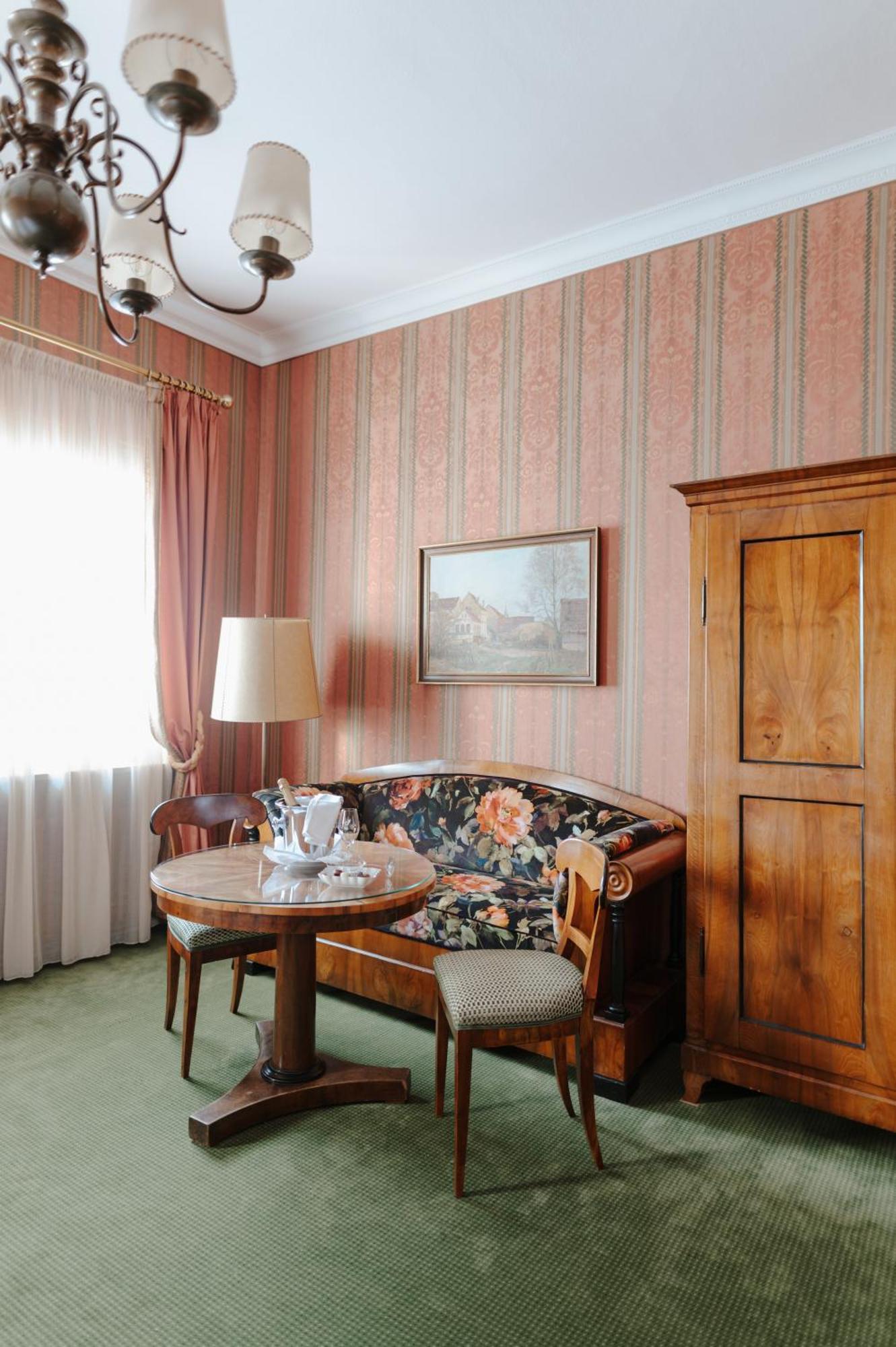 Romantik Hotel Zur Post Fuerstenfeldbruck Ngoại thất bức ảnh